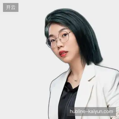 侯诗